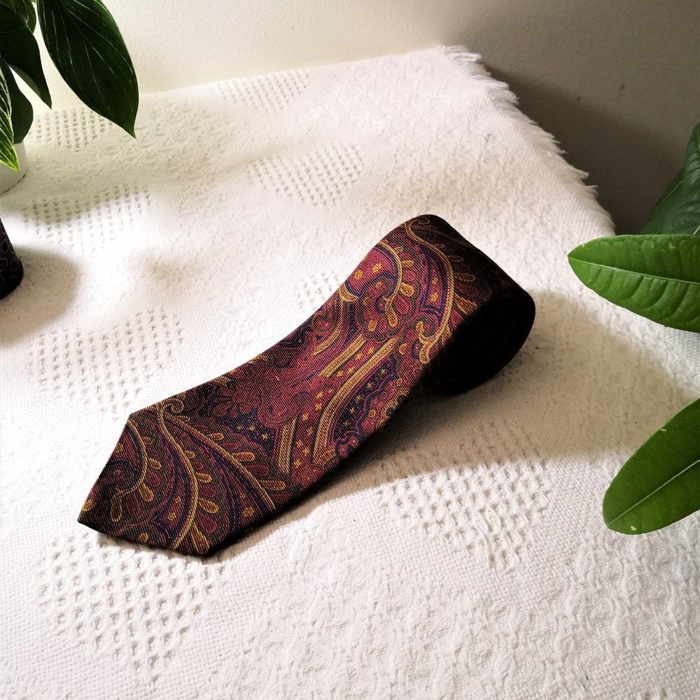 NWOT Brooks Brothers 100% Silk Tie Parsley Multi-Width 3.75"